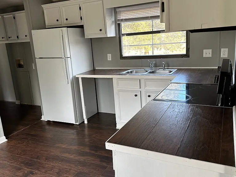 171 Kelly Rd — Photo 17