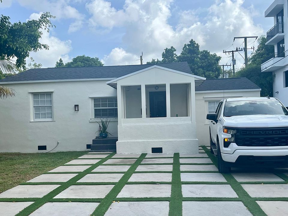 1st image of 2618 SW 12th St