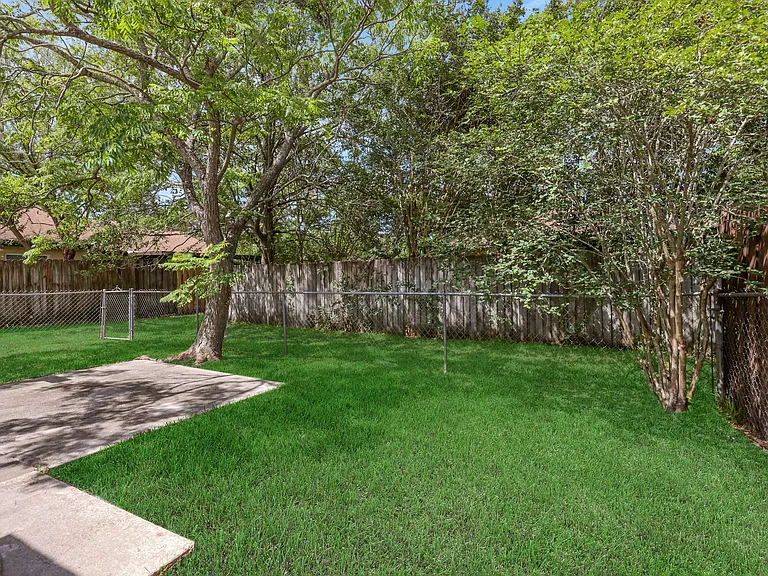 8670 Purslane Pl — Photo 35