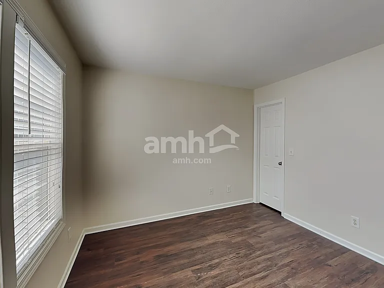 11234 Heritage Green Dr — Photo 13