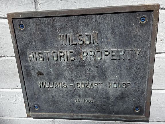 3rd image of 900 Nash Street N