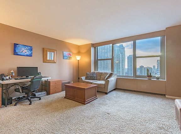 4th image of 777 N Michigan Ave APT 3305