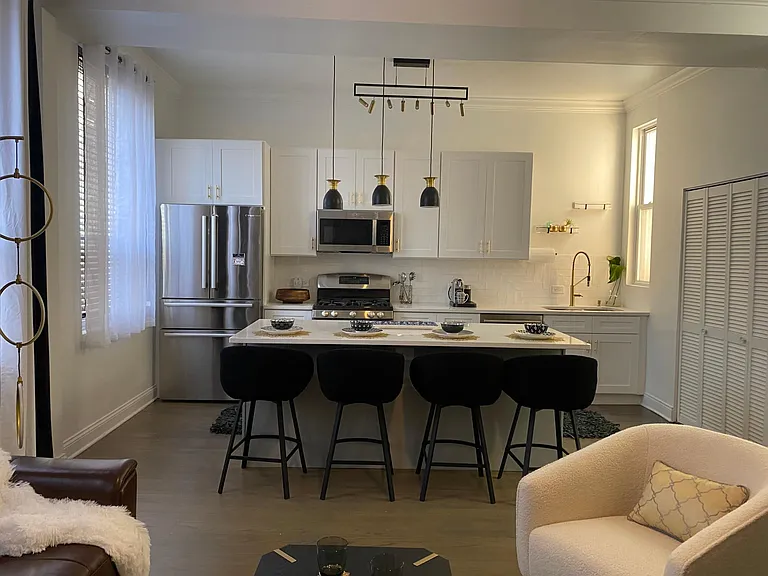1441 W Fry St #2 — Photo 4