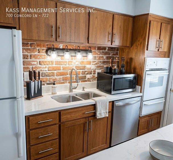 1st image of 700 Concord Ln #722
