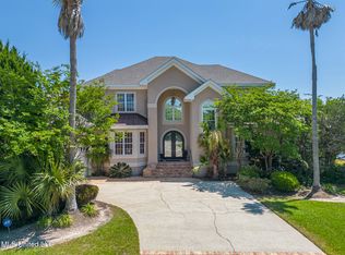 2001 Claudette Ct, Biloxi, MS 39531