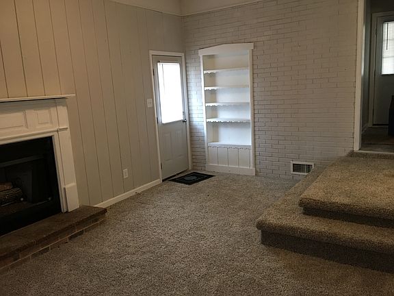 3rd image of 315 Greenbriar St