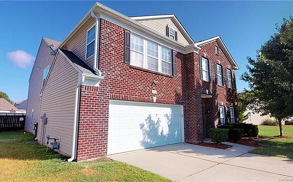 3rd image of 6091 Shamrock Green Dr