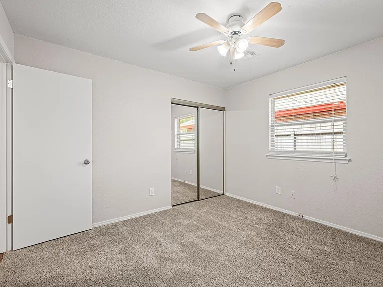 7717 Doris Dr — Photo 25