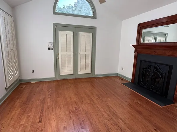 1305 Washington Ave, Fredericksburg, VA 22401