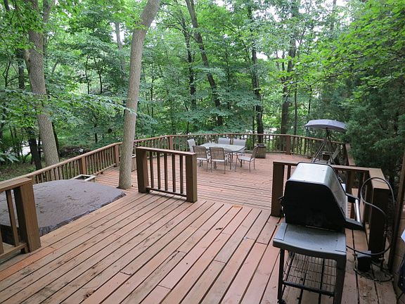 5th image of 2100 Maureen Dr