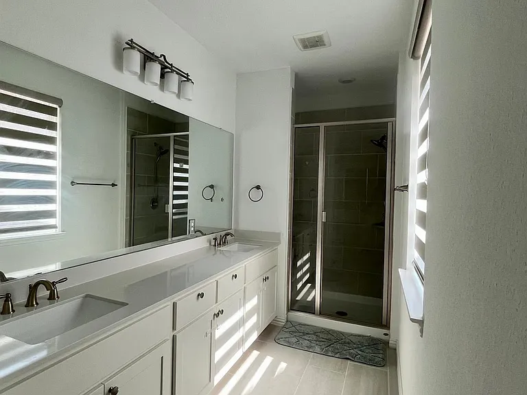 239 Goodson Dr — Photo 4