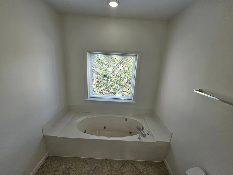 5347 Enright Ave #HOUSE IN GATED COM — Photo 8