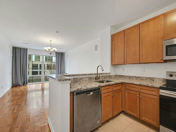 4th image of 26 Avenue At Port Imperial APT 112
