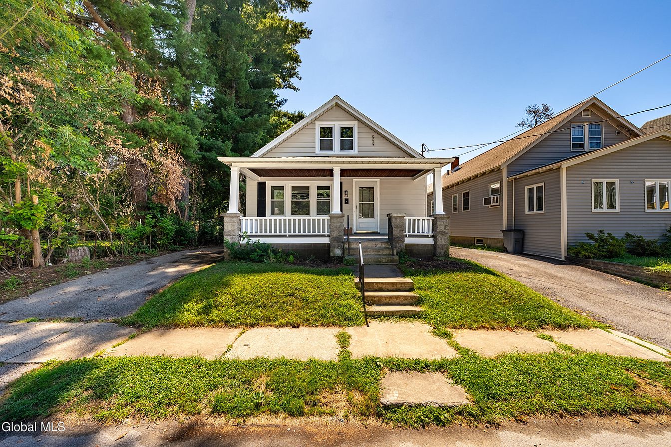 1st image of 34 Eagle Street