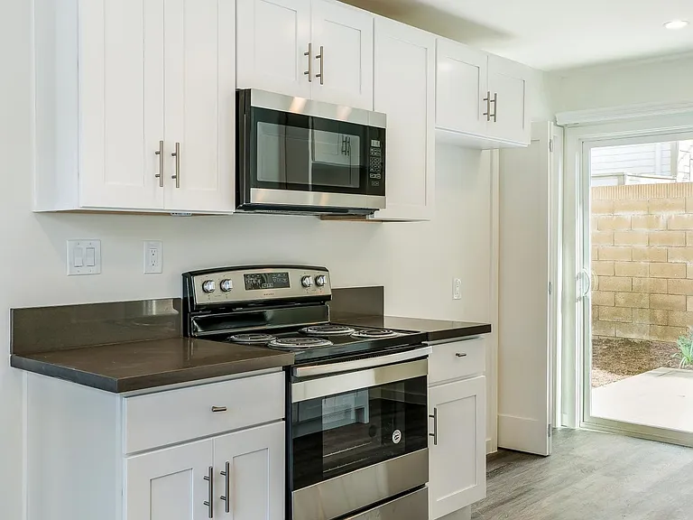 Plaza Townhomes — Photo 16