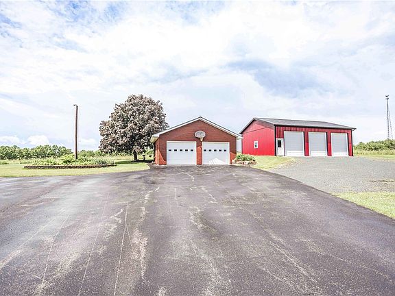 4th image of 1831 Skyline Dr