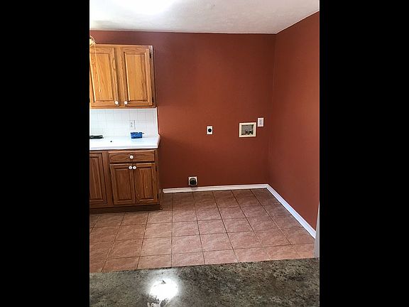 5th image of 4107 Pine St