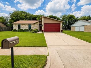 7312 Stonewall Rd, Forest Hill, TX 76140