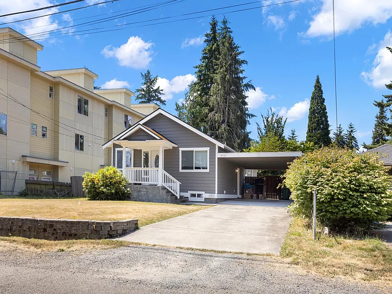 14721 32nd Ave NE — Photo 1