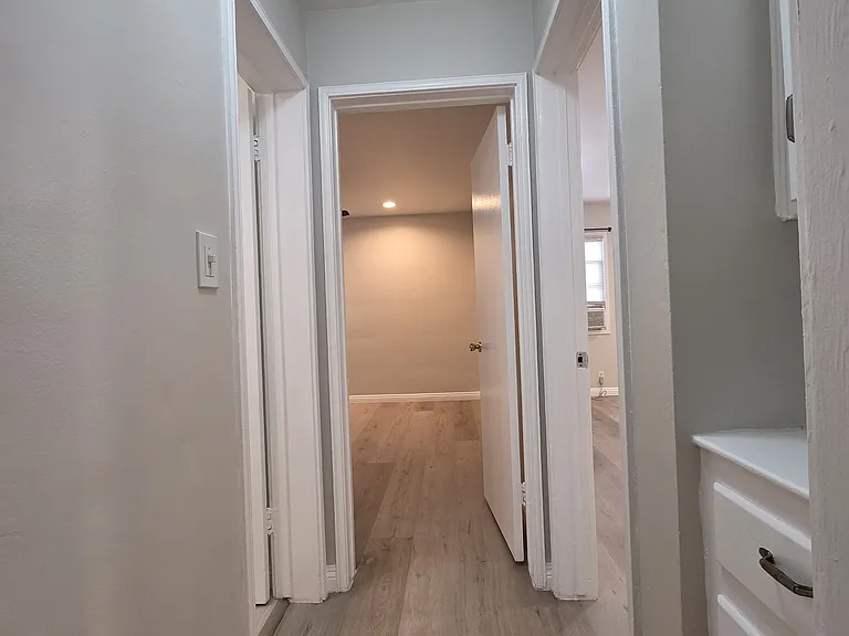 3705 S Victoria Ave — Photo 12