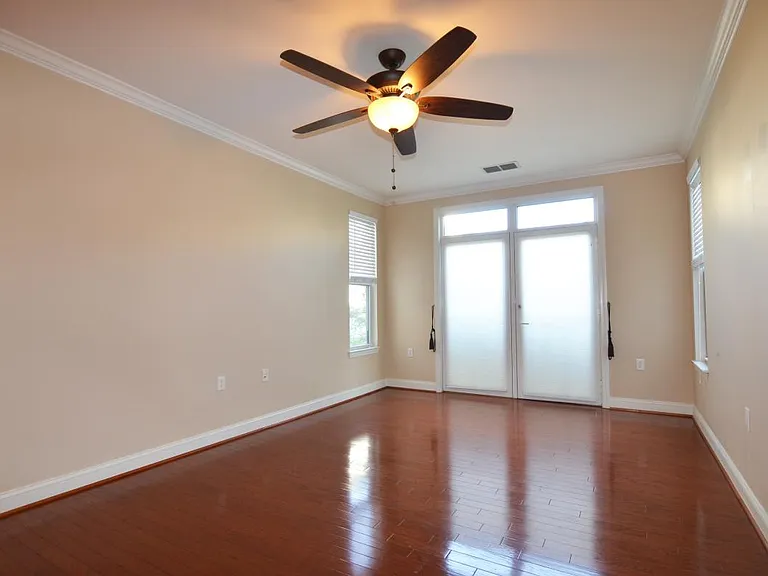 1391 Pennsylvania Ave SE #452 — Photo 6