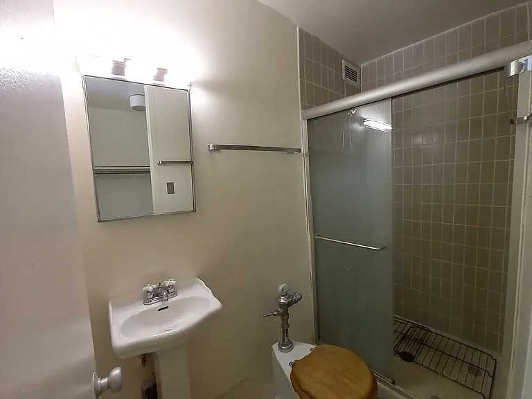 1450 E 55th Pl #717S — Photo 11