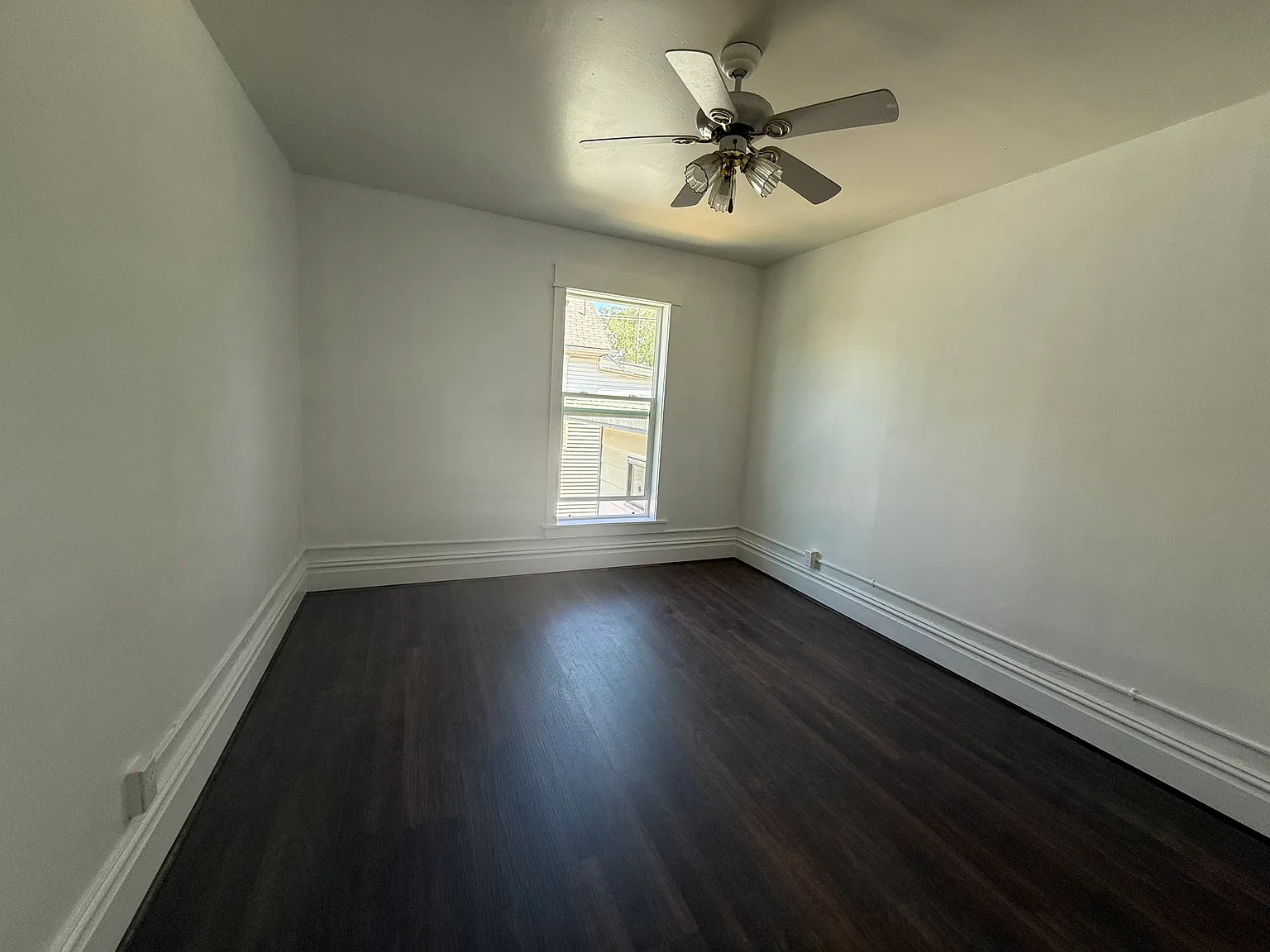 2 bed, 1400 sqft, $1,850 — Photo 2