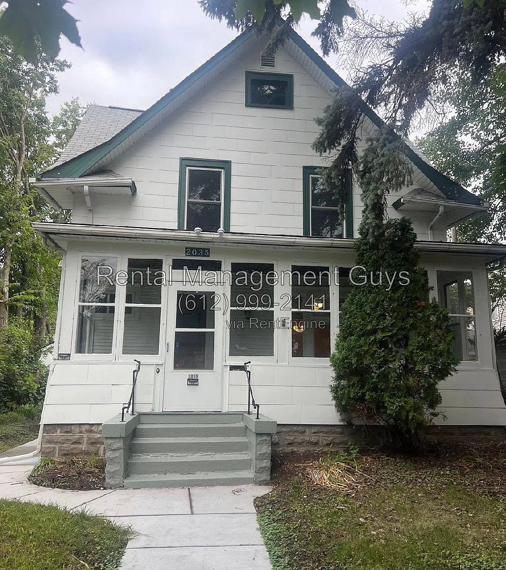 3 bed, 2.0 bath, $2,400 — Photo 1