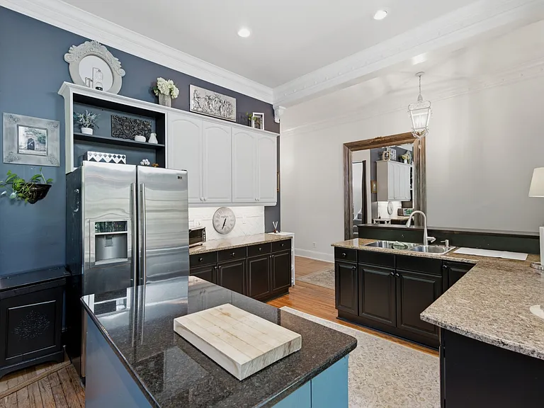 1305 Greenwood Ave — Photo 23