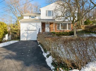 30 Henry Ct, Dobbs Ferry, NY 10522