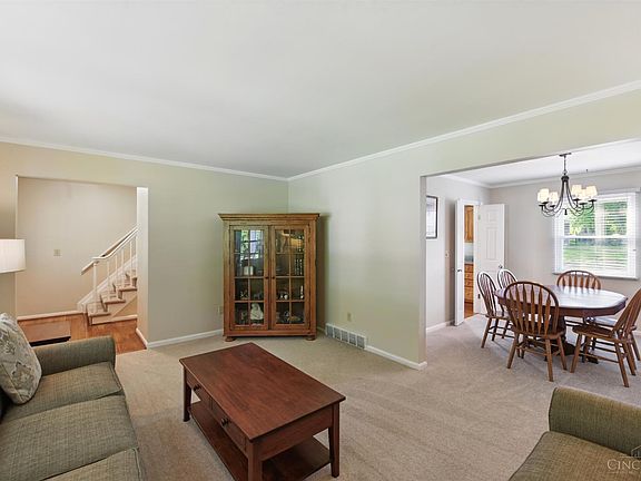 3rd image of 8547 Holiday Hills Dr