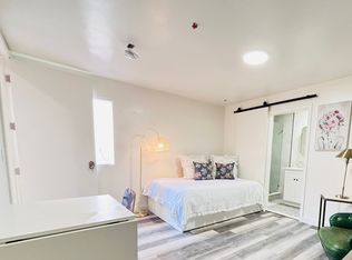 1280 W 37th Pl #B1, Los Angeles, CA 90007