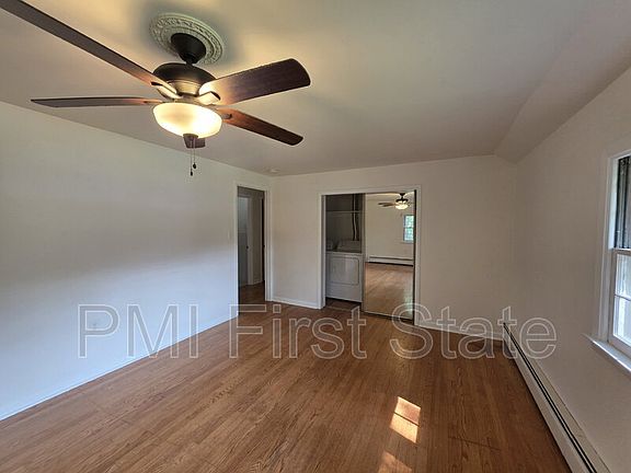 3rd image of 24 Deer Run Dr