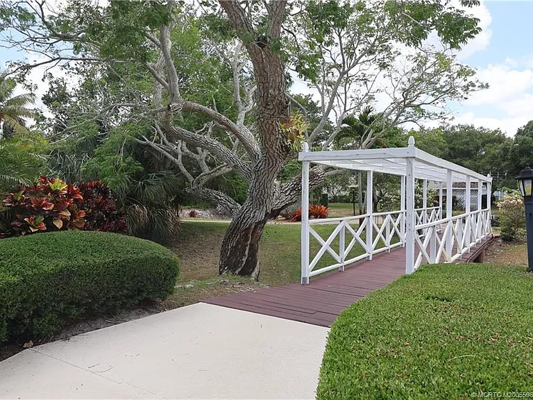 2950 SE Ocean Blvd #112101 — Photo 45