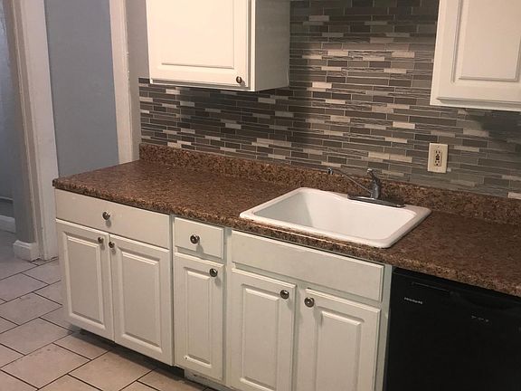 2nd image of 4228 Virginia Ave #B