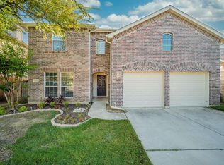 1212 Golden Eagle Ct, Aubrey, TX 76227