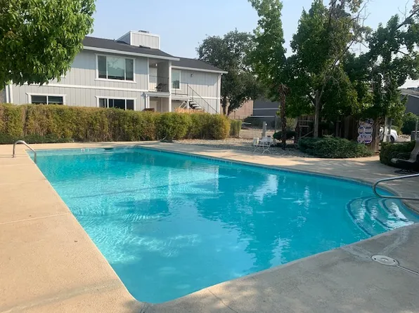 911 Jamieson Ct #3, Redding, CA 96003