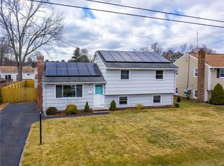 30 Mountain View Dr, Plainville, CT 06062