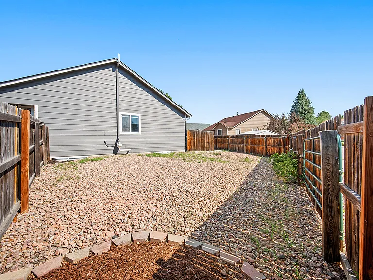 5194 Fennel Dr — Photo 29