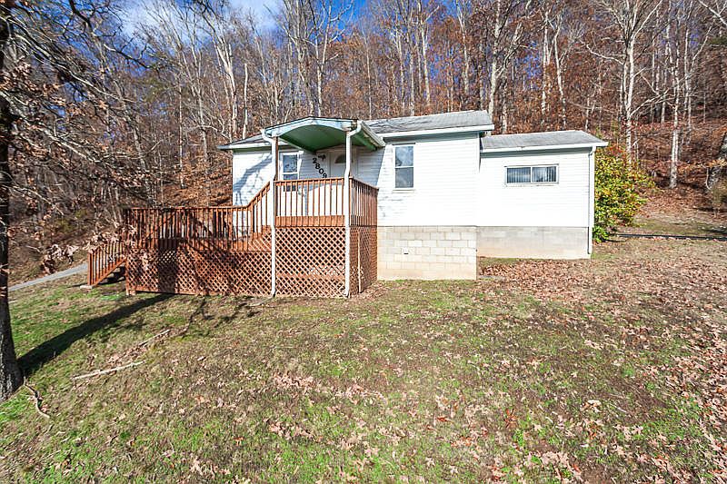 1st image of 2809 Greenway Dr