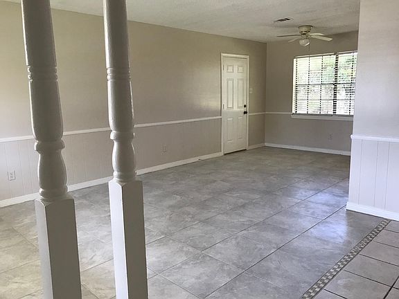 2nd image of 382 Nancy Dr