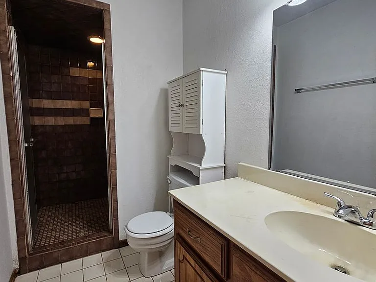 612 Springwood St — Photo 14