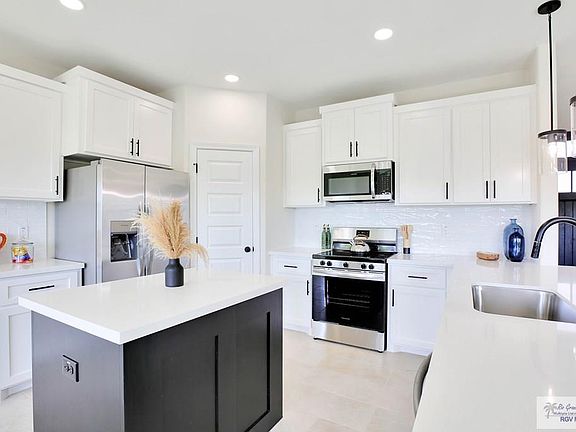 4th image of 1618 Stirrup Cir
