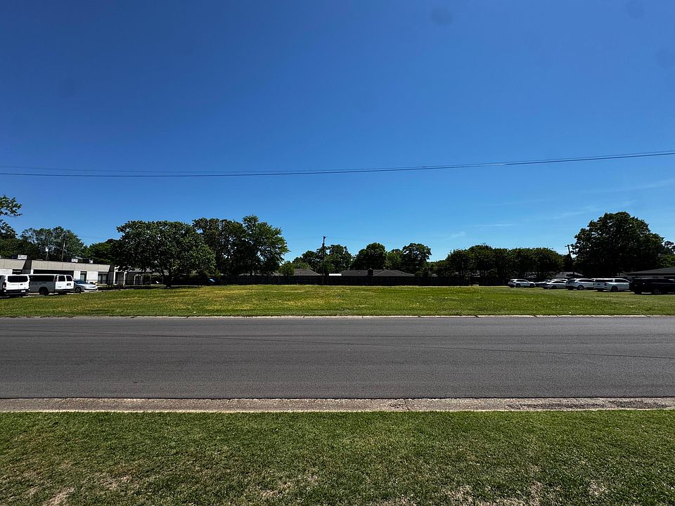 1st image of Hospital Dr