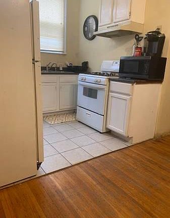 4th image of 1843 Roanoke Ave APT 4