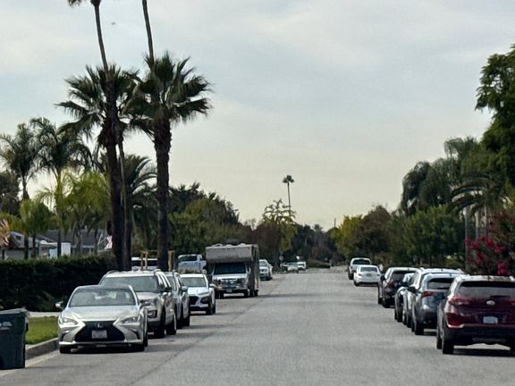 5th image of 1017 E Meda Ave