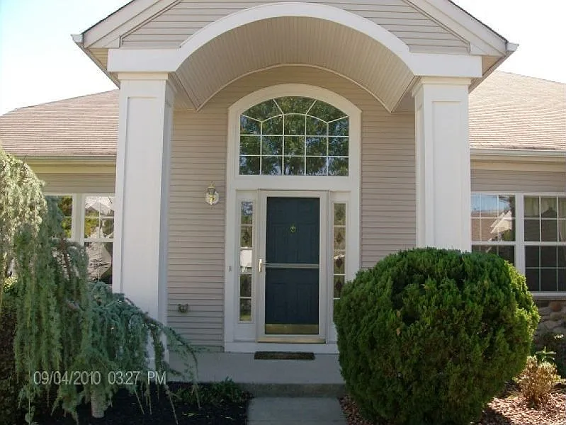 14 Frances Ct photo 1
