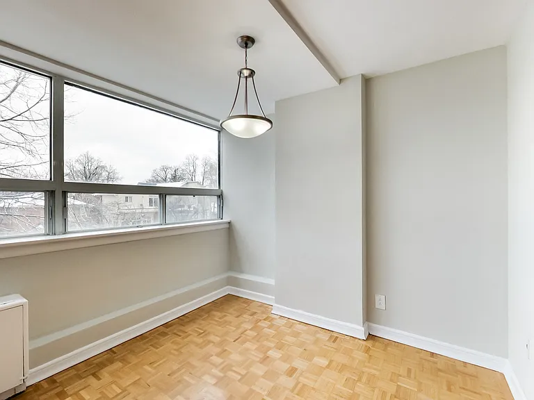 630 Roselawn Ave — Photo 29