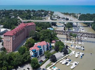 19000 Lake Rd APT 5627, Rocky River, OH