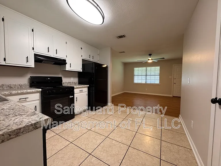 4179 Ravenwood Dr — Photo 3